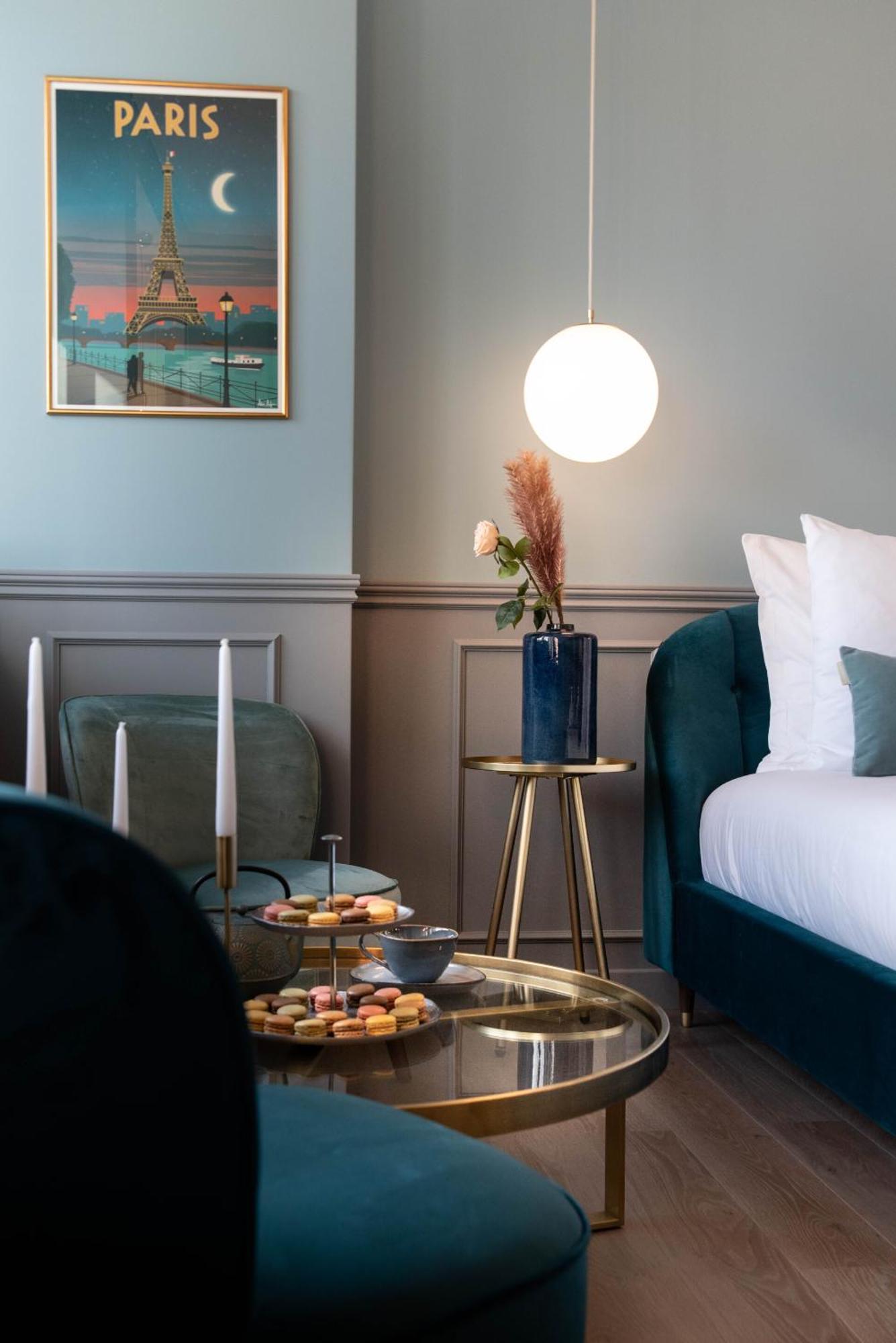 The Parisian Blue Eiffel Tower Apartment Luaran gambar